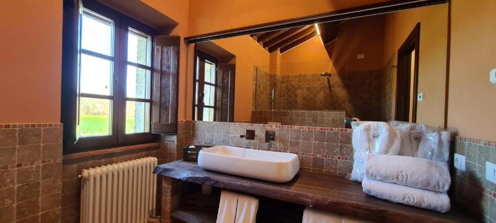 Opera Domini Asisium Bed & Breakfast Torchiagina Exterior foto